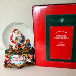 "NEW" Holiday Lane Snow Globe  Christmas Musical plays WE WISH YOU A MERRY CHR…